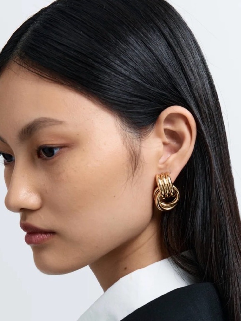 Heaven Mayhem Mini knot earring - like new